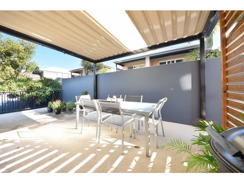 4/2104 Gold Coast Highway, Miami QLD 4220