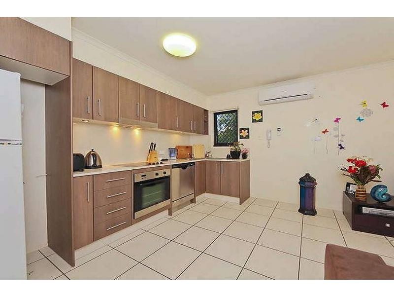 4/2104 Gold Coast Highway, Miami QLD 4220