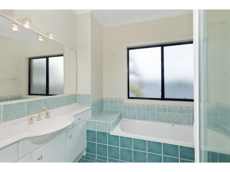 62 Sea Eagle Drive, Burleigh Waters QLD 4220