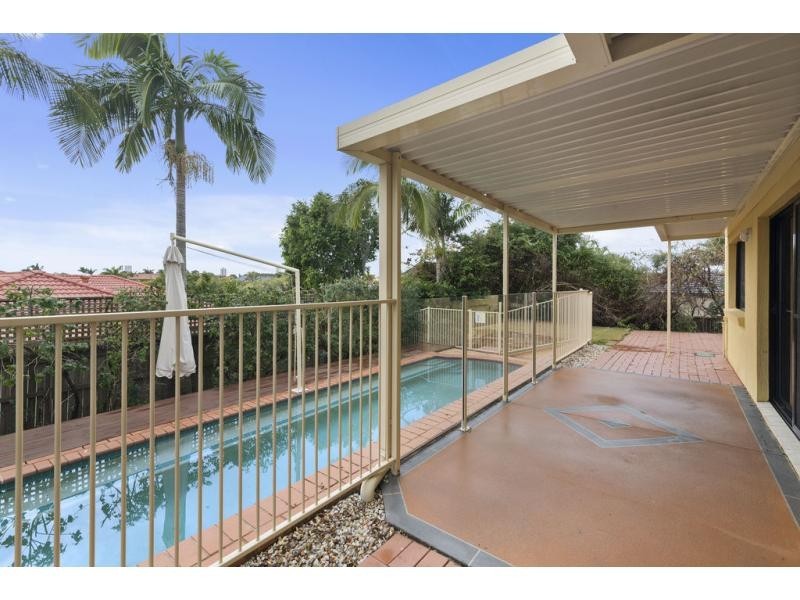 62 Sea Eagle Drive, Burleigh Waters QLD 4220