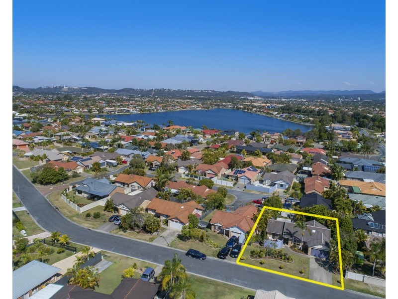 14 Raven Parade, Burleigh Waters QLD 4220