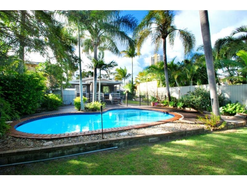 28 Diana Avenue, Burleigh Heads QLD 4220