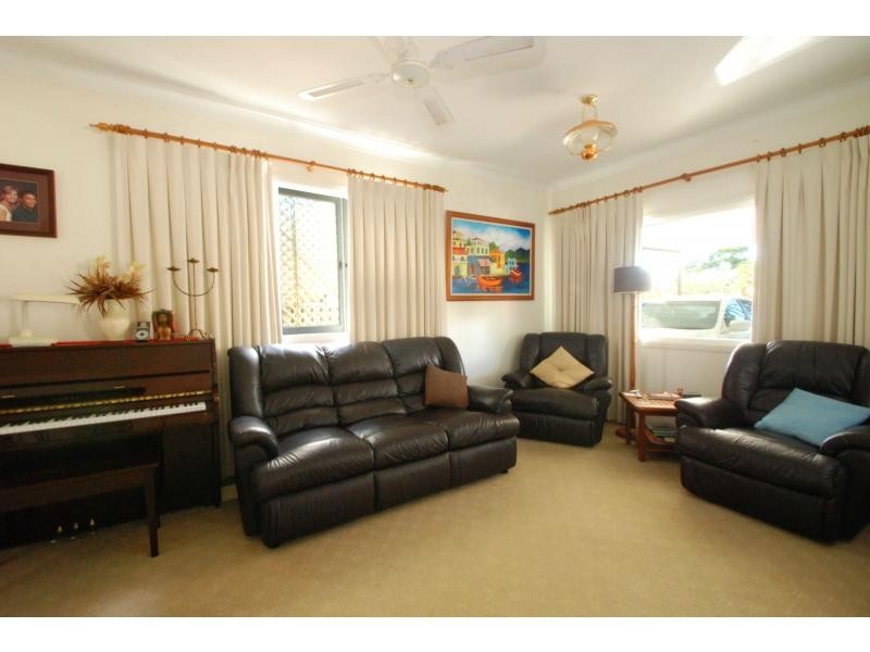 28 Diana Avenue, Burleigh Heads QLD 4220