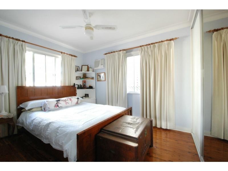 28 Diana Avenue, Burleigh Heads QLD 4220