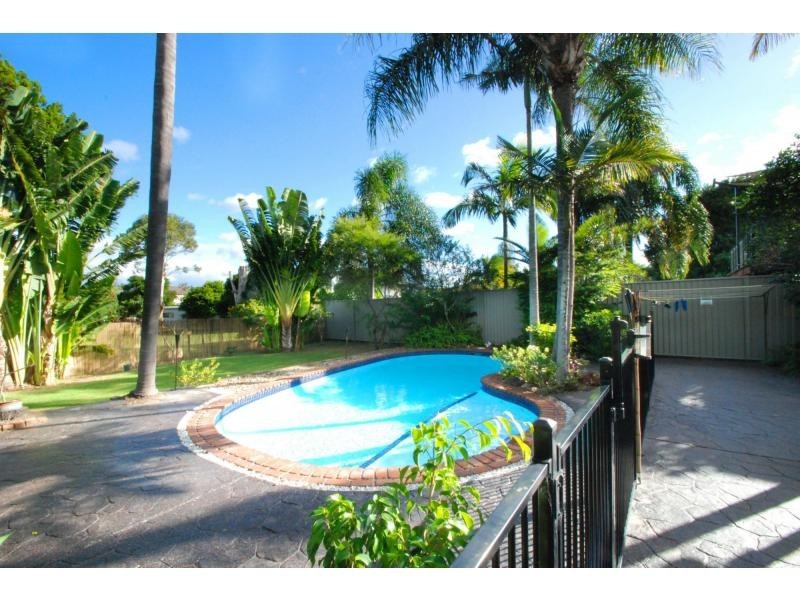 28 Diana Avenue, Burleigh Heads QLD 4220