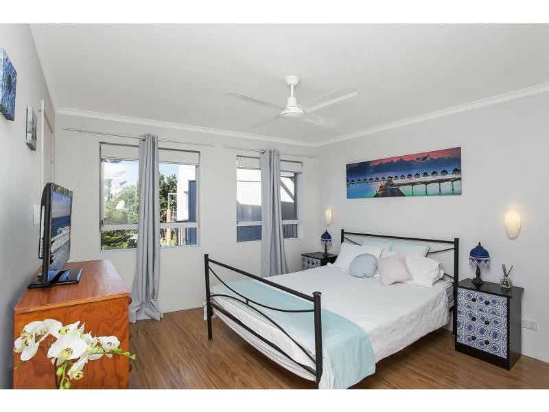 12/98-100 Petrel Avenue, Mermaid Beach QLD 4218