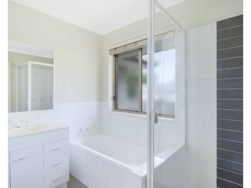 4 Kingair Road, Upper Coomera QLD 4209