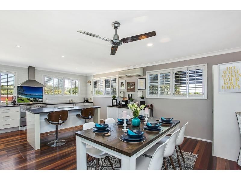 106 West Burleigh Road, Burleigh Heads QLD 4220