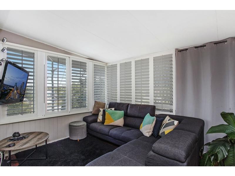 106 West Burleigh Road, Burleigh Heads QLD 4220