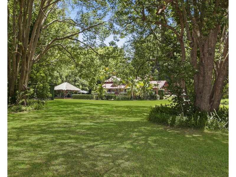 4 Cockatiel Place, Currumbin Waters QLD 4223