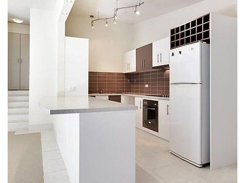 Broadbeach Waters QLD 4218