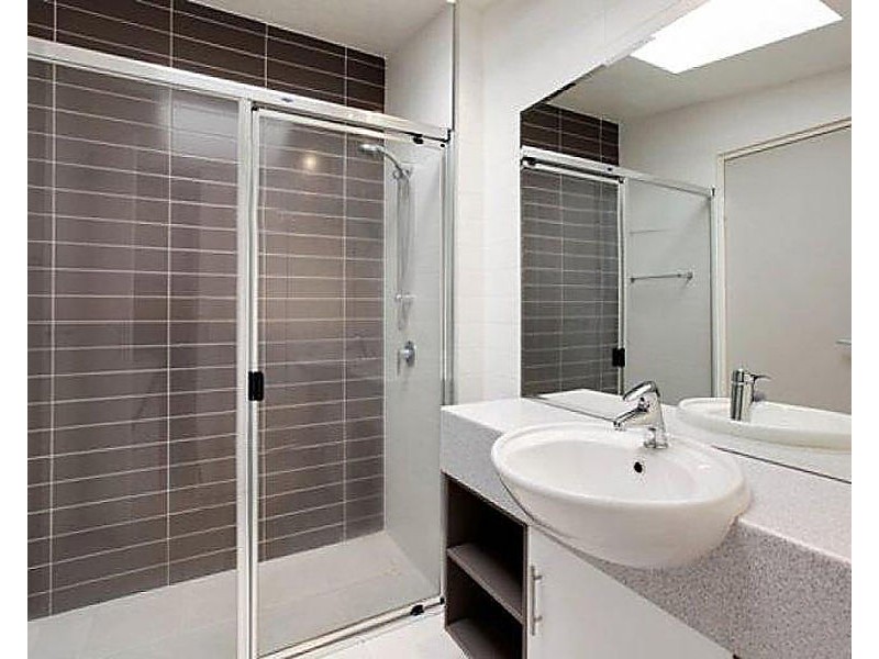 Broadbeach Waters QLD 4218