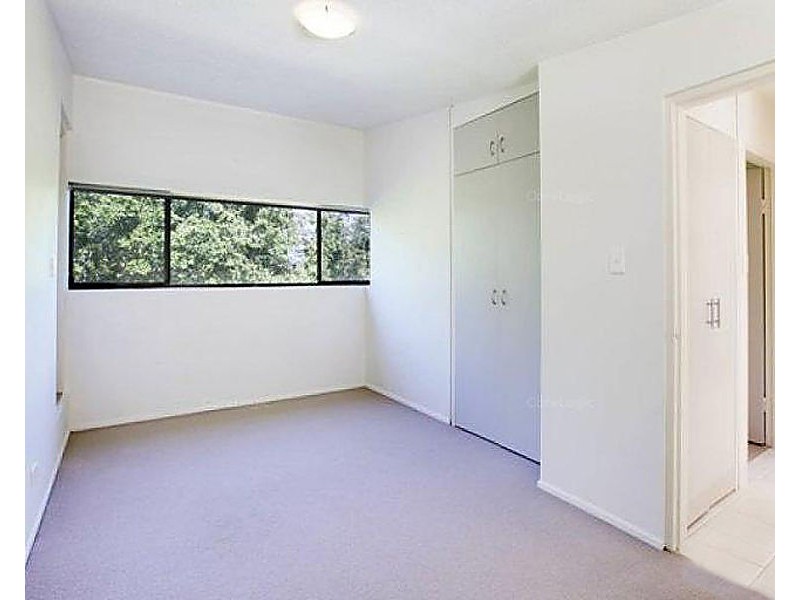 Broadbeach Waters QLD 4218