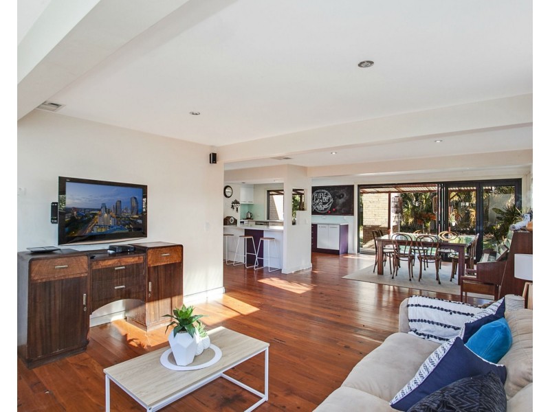 19 Bluejay Street, Burleigh Waters QLD 4220