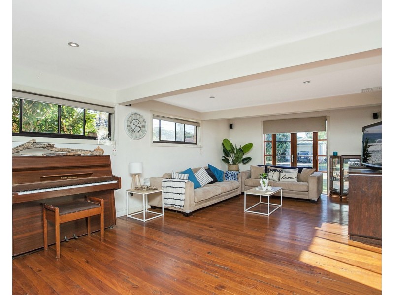 19 Bluejay Street, Burleigh Waters QLD 4220