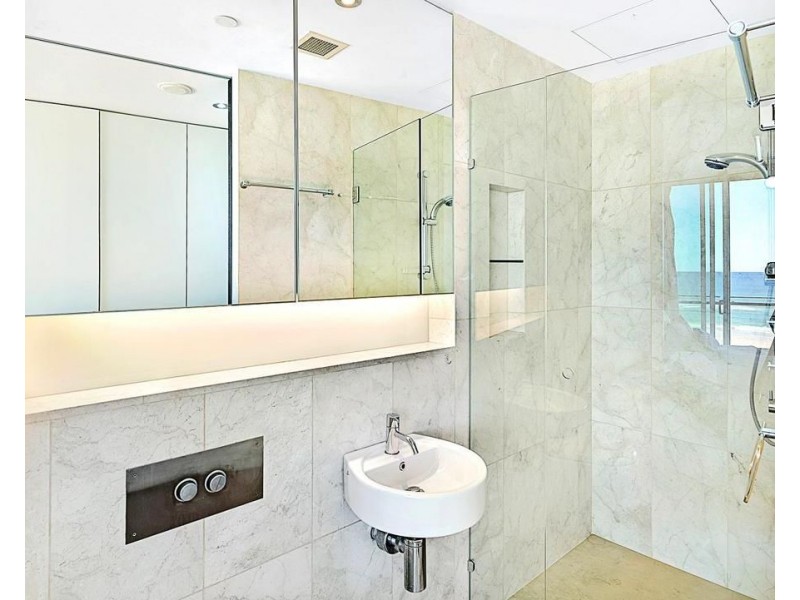 4 ‘Jade’ 35 Northcliffe Terrace, Surfers Paradise QLD 4217