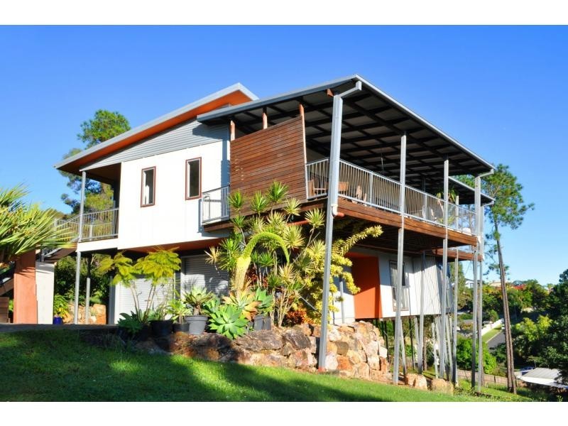 154 K P McGrath Drive, Elanora QLD 4221