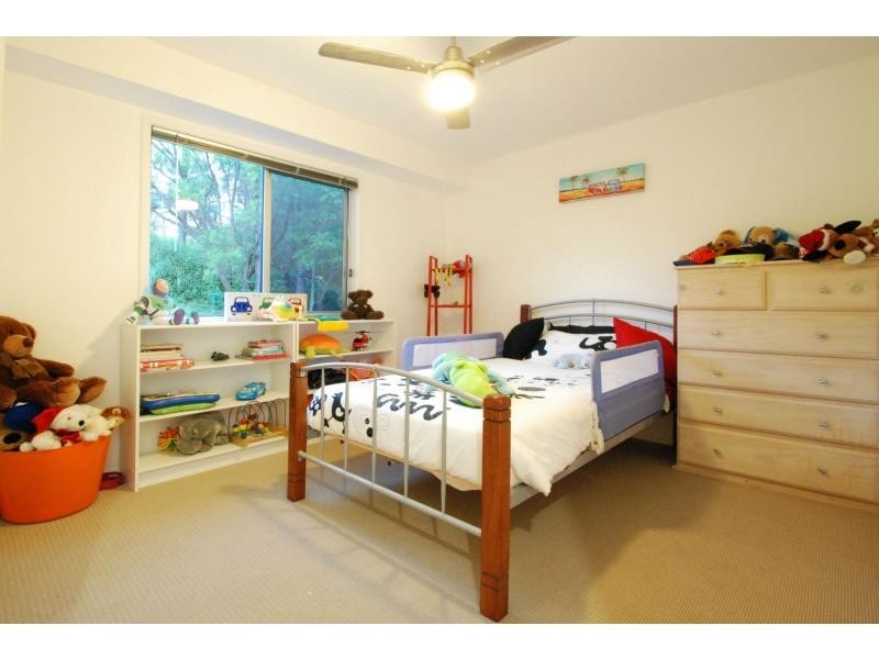 154 K P McGrath Drive, Elanora QLD 4221