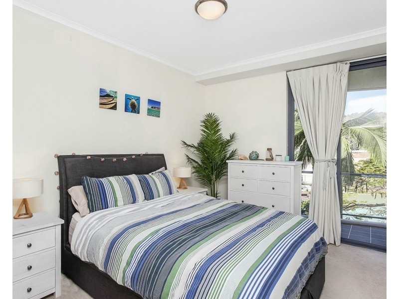 2046/1 Ocean Street, Burleigh Heads QLD 4220