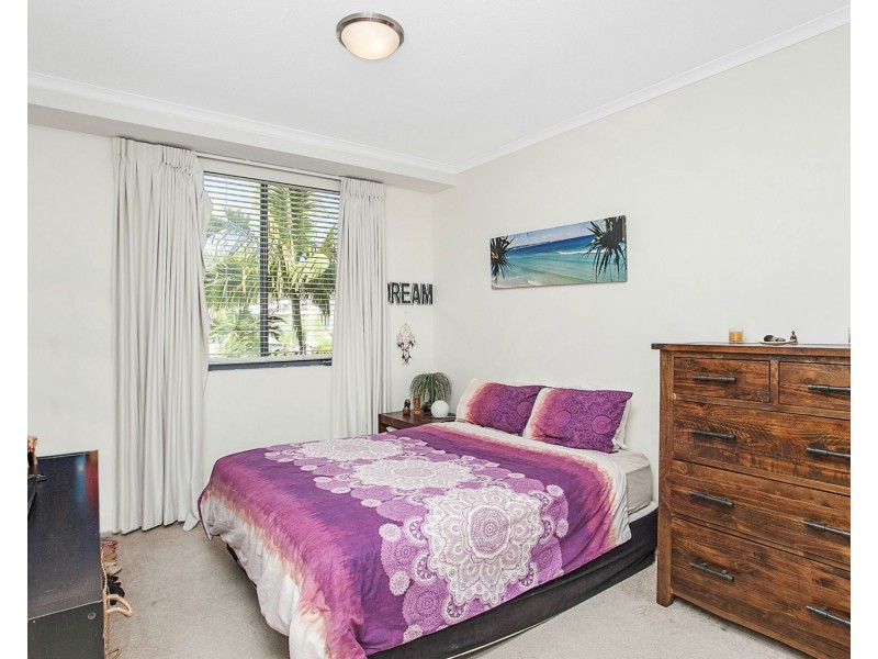 2046/1 Ocean Street, Burleigh Heads QLD 4220
