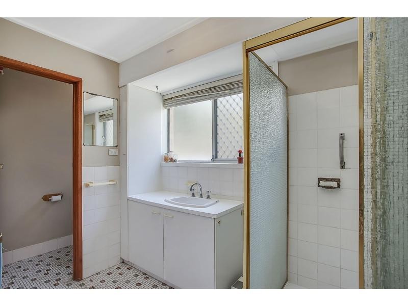 2/29 Twenty Seventh Avenue, Palm Beach QLD 4221