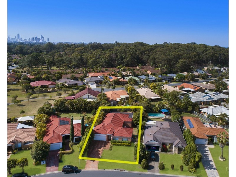 39 Coronet Crescent, Burleigh Waters QLD 4220