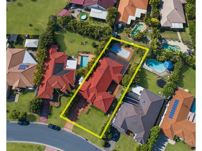 39 Coronet Crescent, Burleigh Waters QLD 4220