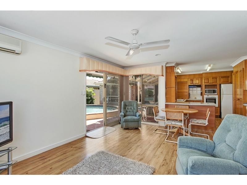 10 Myna Way, Burleigh Waters QLD 4220