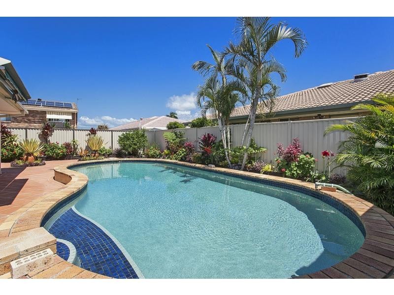 10 Myna Way, Burleigh Waters QLD 4220