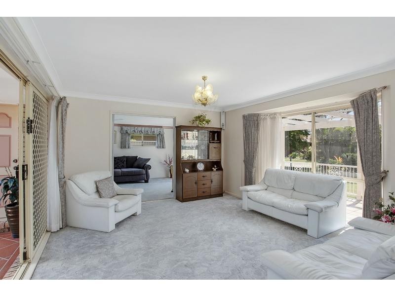 10 Myna Way, Burleigh Waters QLD 4220