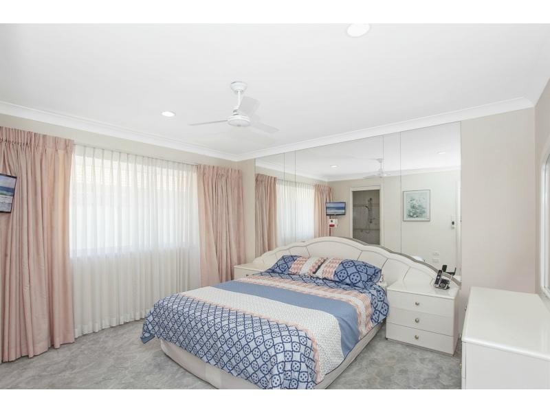 10 Myna Way, Burleigh Waters QLD 4220