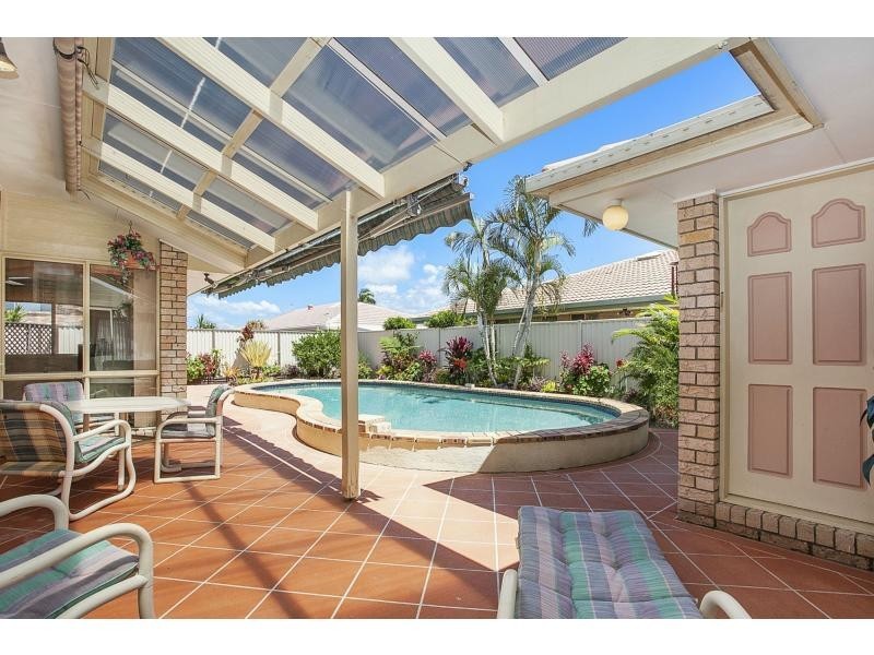 10 Myna Way, Burleigh Waters QLD 4220