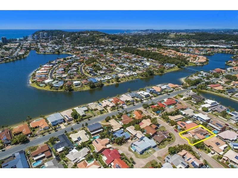 10 Myna Way, Burleigh Waters QLD 4220