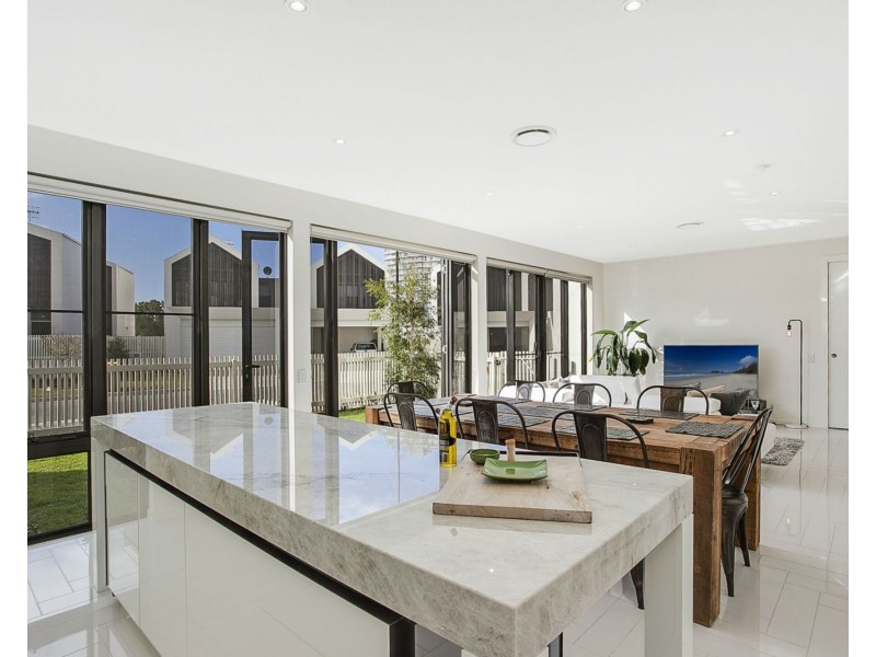5/22 Magnoli Circuit, Palm Beach QLD 4221