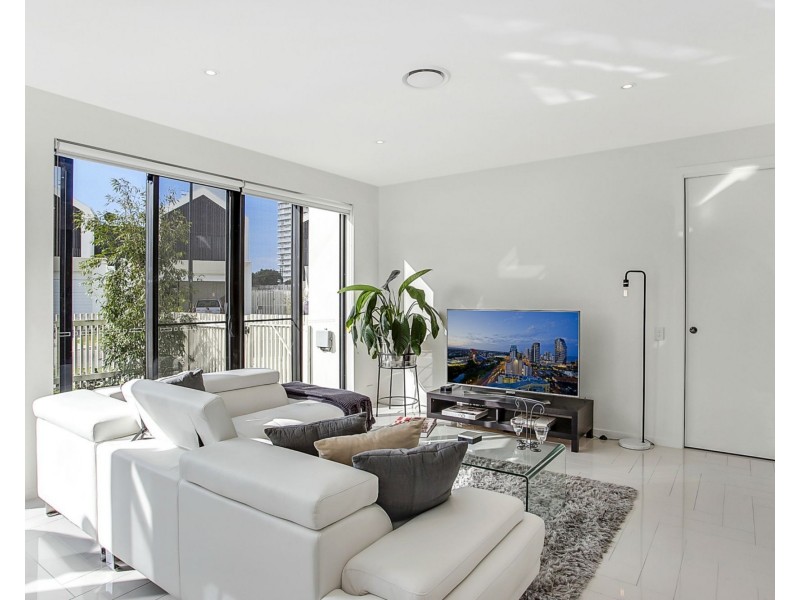5/22 Magnoli Circuit, Palm Beach QLD 4221