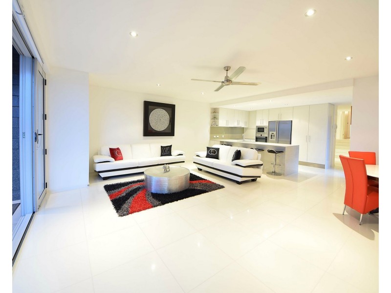 6/26-28 East Street, Burleigh Heads QLD 4220