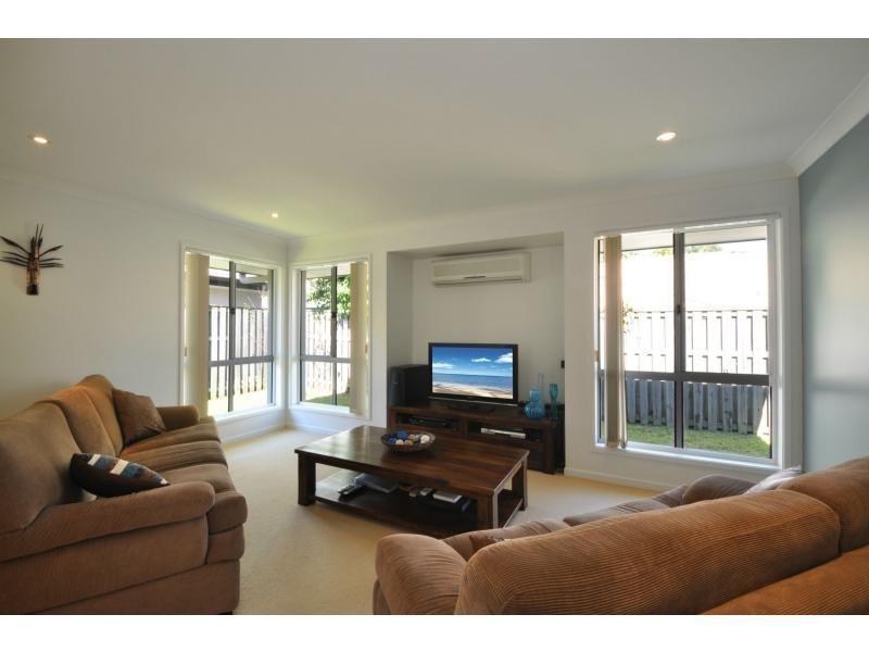 40 Seville Circuit, Burleigh Waters QLD 4220