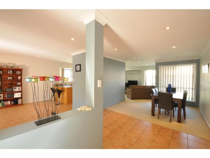 40 Seville Circuit, Burleigh Waters QLD 4220