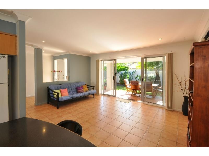 40 Seville Circuit, Burleigh Waters QLD 4220