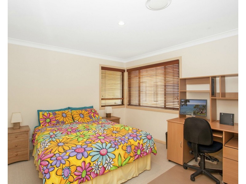 1/5 Karri Court, Burleigh Heads QLD 4220