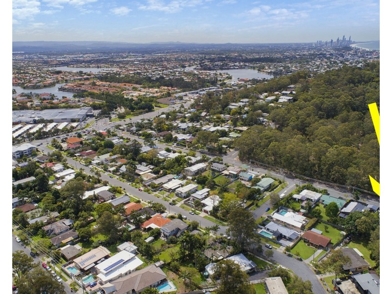 218 Ocean Parade, Burleigh Heads QLD 4220