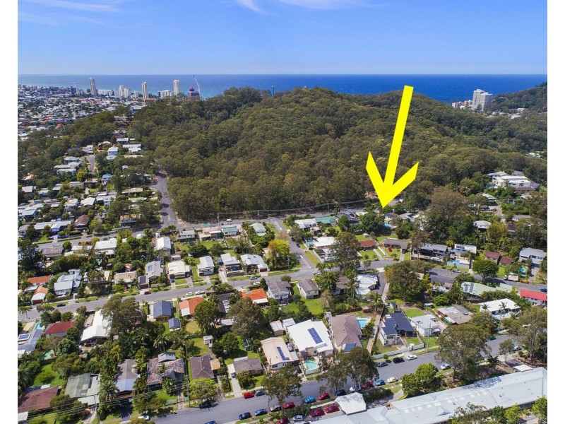 218 Ocean Parade, Burleigh Heads QLD 4220