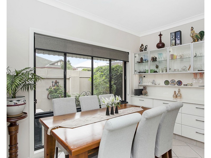 2/8 Acklin Court, Varsity Lakes QLD 4227