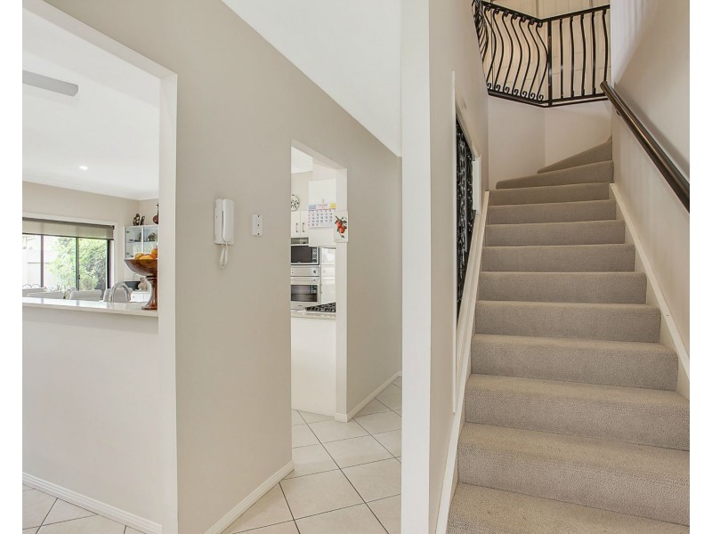2/8 Acklin Court, Varsity Lakes QLD 4227