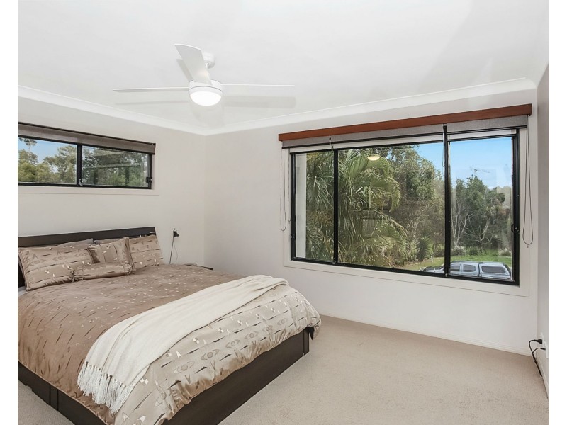2/8 Acklin Court, Varsity Lakes QLD 4227