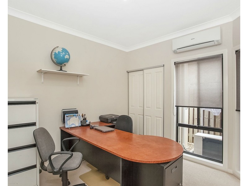 2/8 Acklin Court, Varsity Lakes QLD 4227