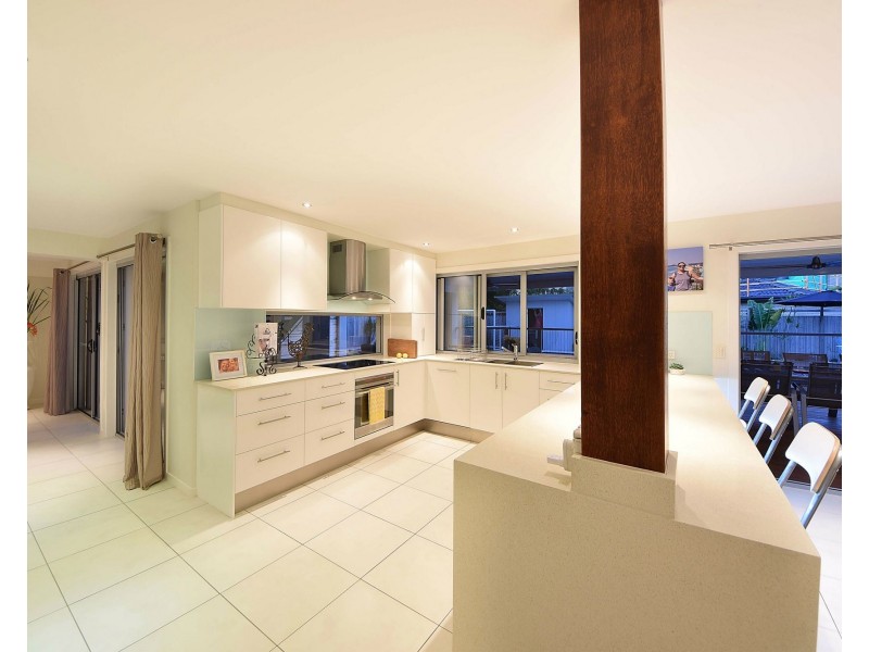 28 Bluejay Street, Burleigh Waters QLD 4220