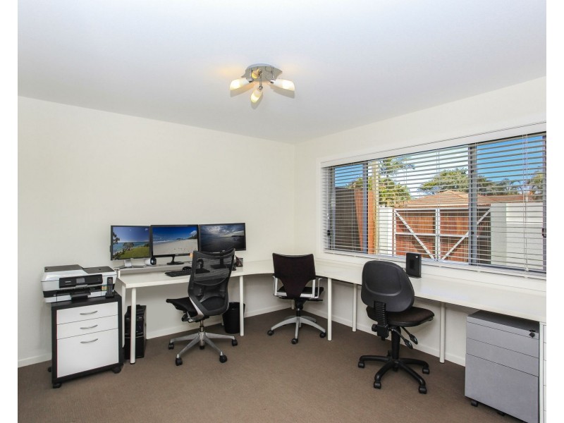 28 Bluejay Street, Burleigh Waters QLD 4220