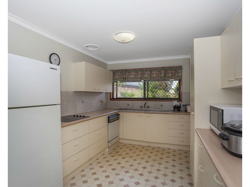 194 Acanthus Avenue, Burleigh Waters QLD 4220