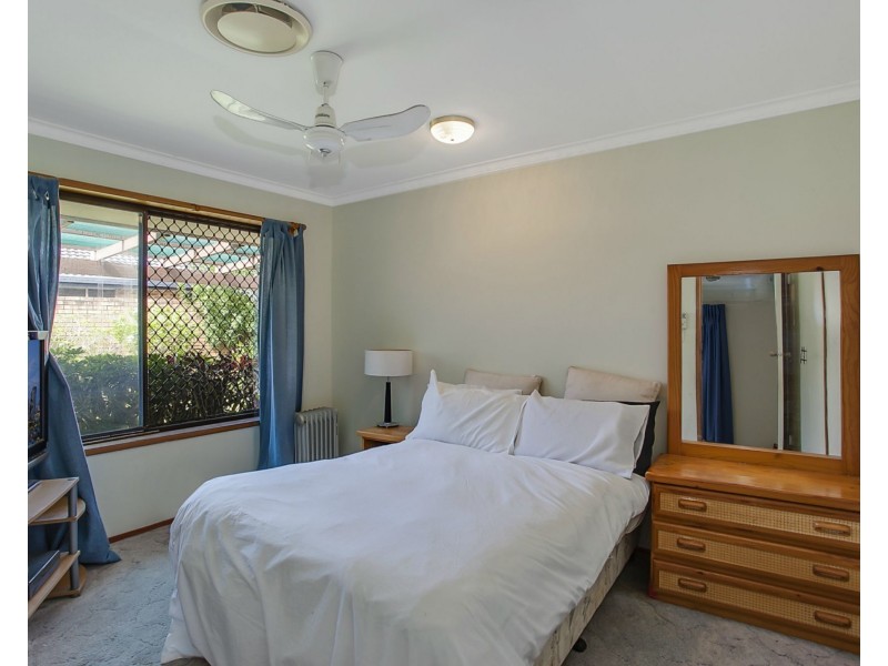 194 Acanthus Avenue, Burleigh Waters QLD 4220